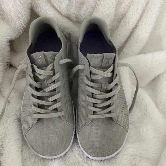 Flux Adapt Trainer Womens Concrete Grey Barefoot Athletic Knit Shoes. Size 8.5 - Picture 3 of 4